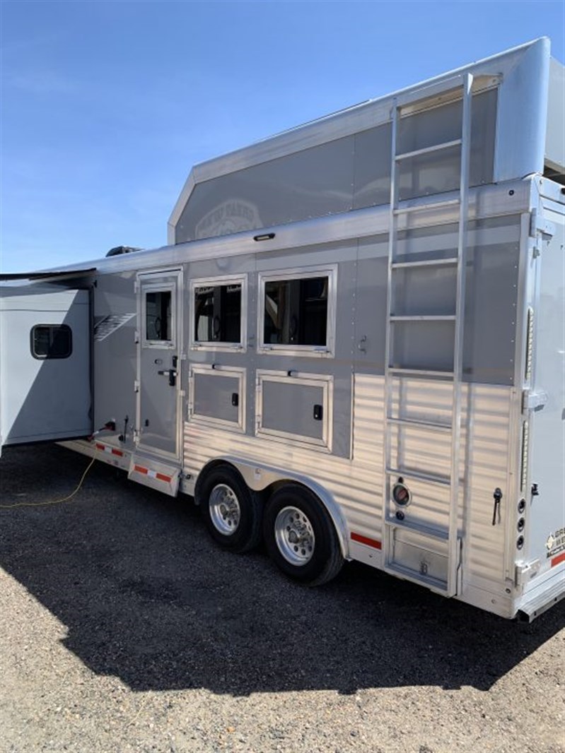 Trailer Photo 3