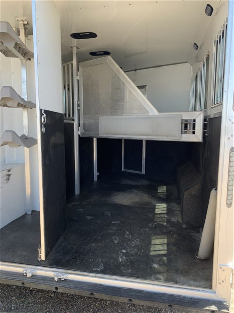 Trailer Photo 15