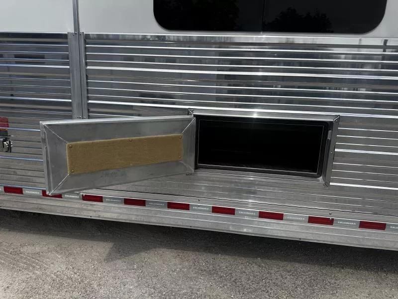 2024 Bloomer 4h 18'6 sw jumbo slide side load w/ airride & dies
