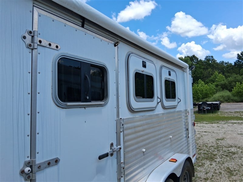 2003 Exiss 7308 3 horse lq j4061a