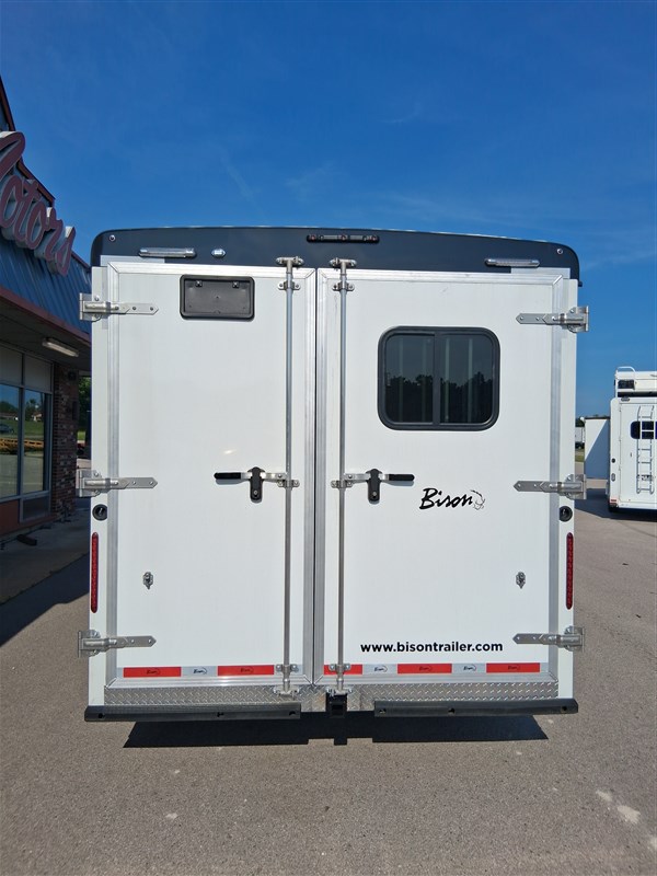 2026 Bison 8315 ranger 3 horse lq j5053
