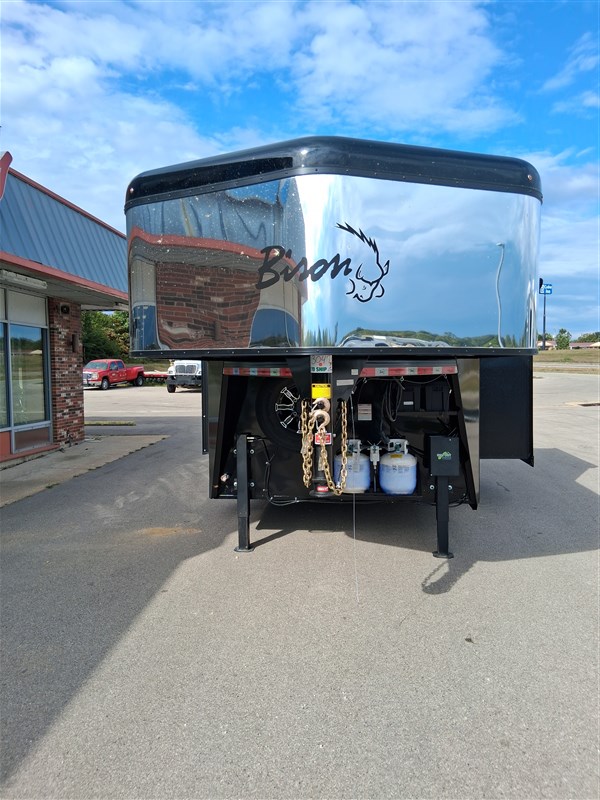 2026 Bison 8415 3 horse lq ranger j5105