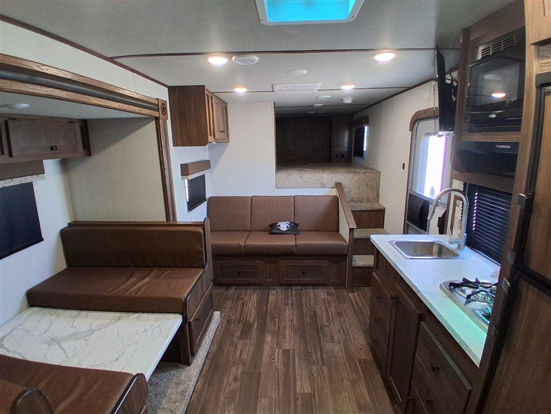 Trailer Photo 18