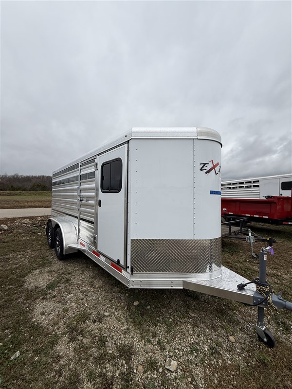 Trailer Photo 2