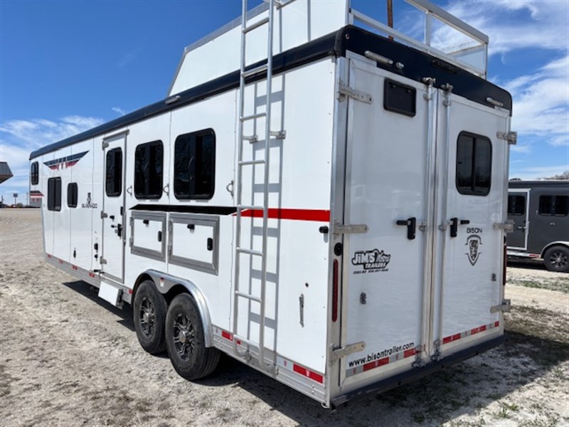 Trailer Photo 2