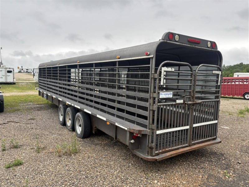 Trailer Photo 4