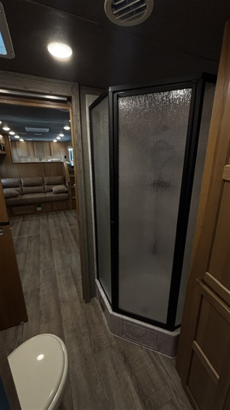 Trailer Photo 20