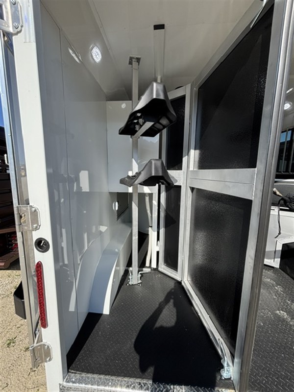 Trailer Photo 7