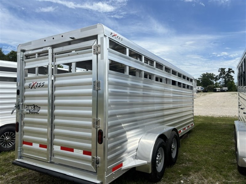 Trailer Photo 7