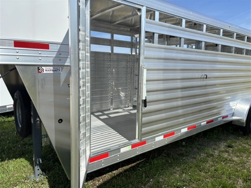 Trailer Photo 5