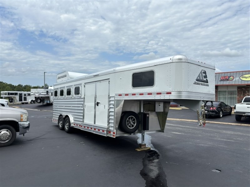 Trailer Photo 2