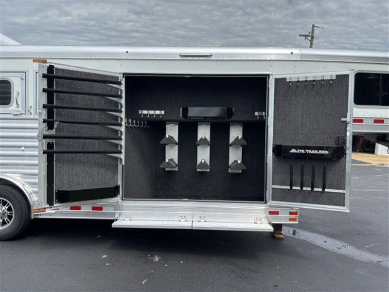 Trailer Photo 15