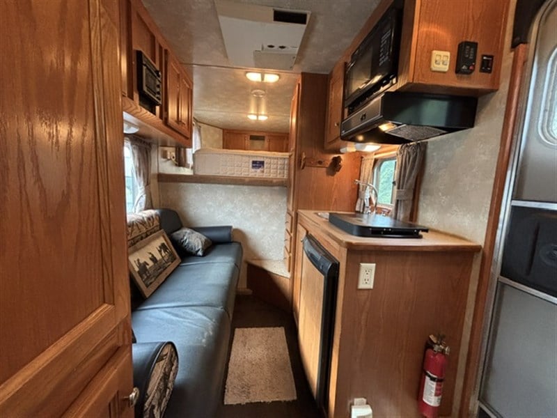 Trailer Photo 15