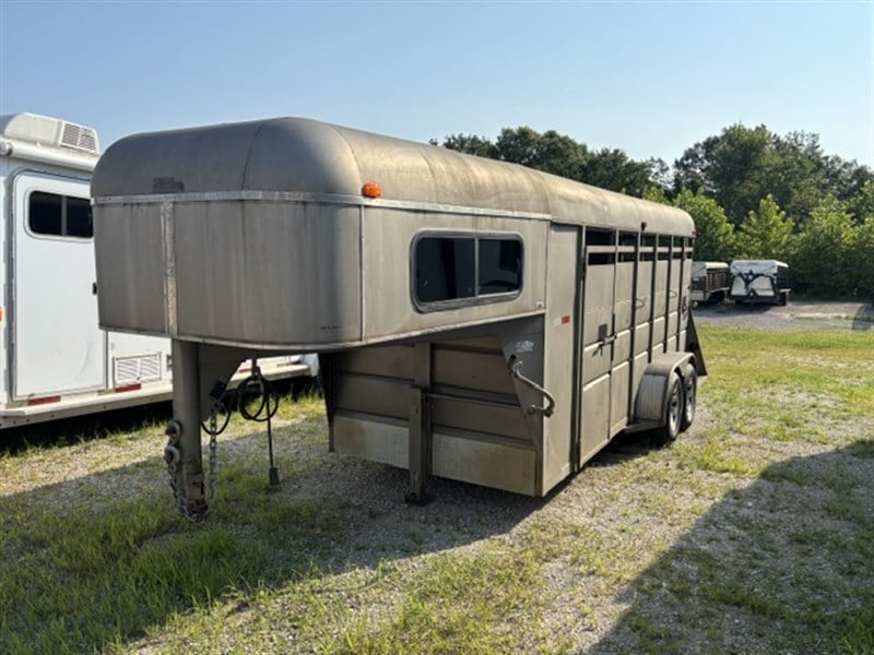 Trailer Photo 2