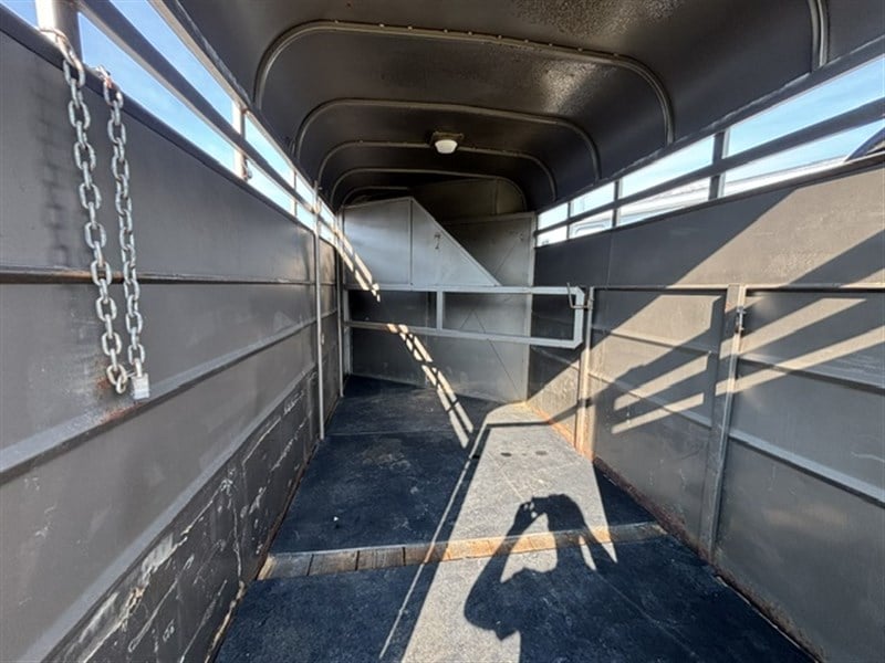 Trailer Photo 5