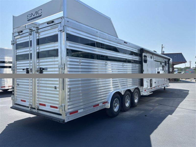 Trailer Photo 4