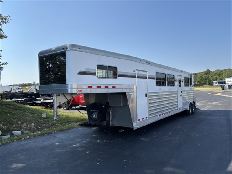 Trailer Photo 2