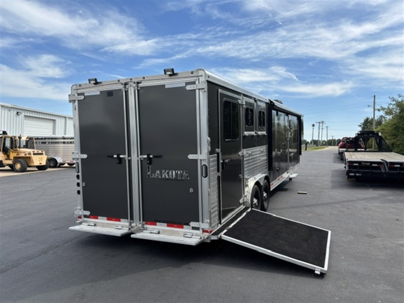 Trailer Photo 3