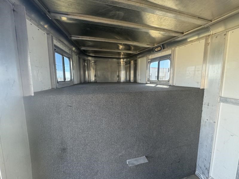 2004 Sooner 2004 sooner trailers 6 horse slant