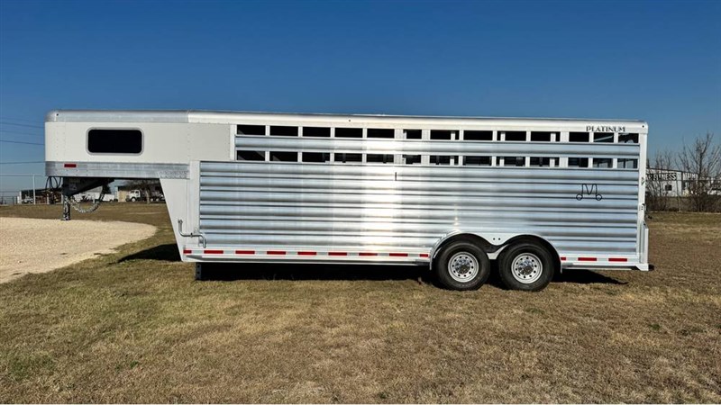 2026 Platinum Coach 22' c-sport stock combo trailer