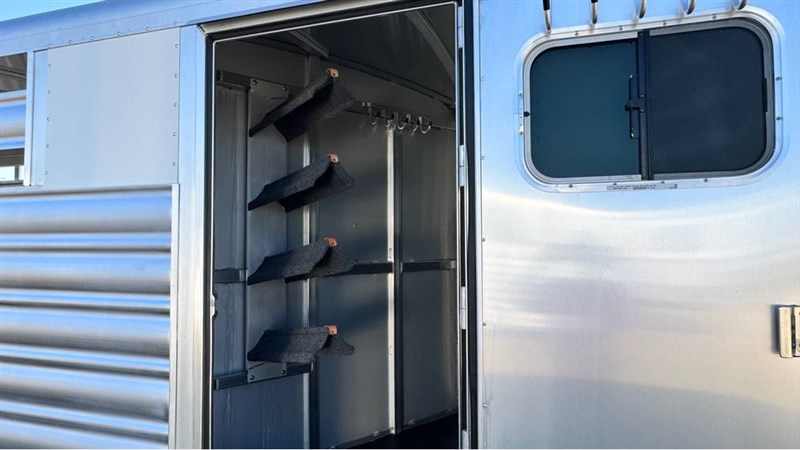 2026 Platinum Coach 22' c-sport stock combo trailer