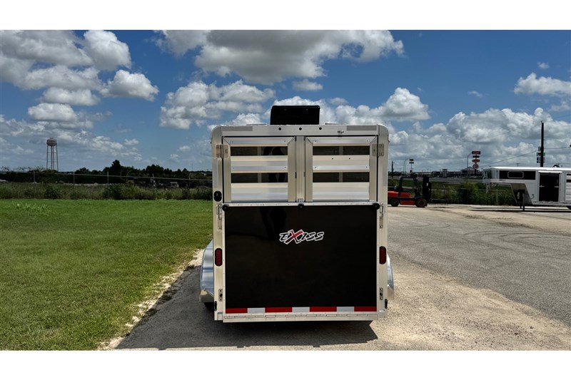 Trailer Photo 3