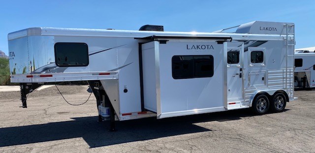 2022 Lakota C8211