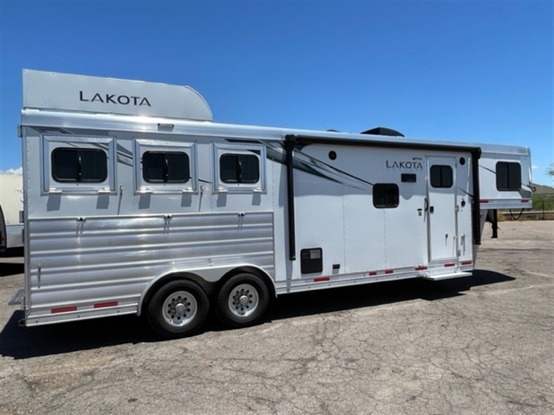 2024 Lakota Charger 3H 9' LQ