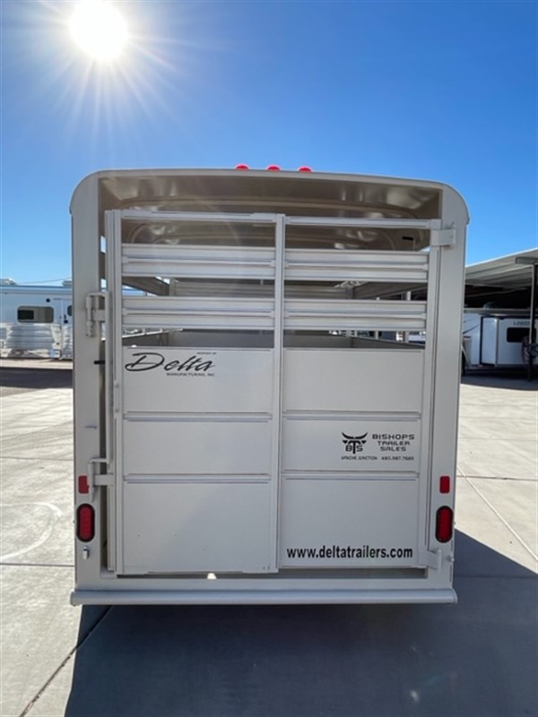 Trailer Photo 2