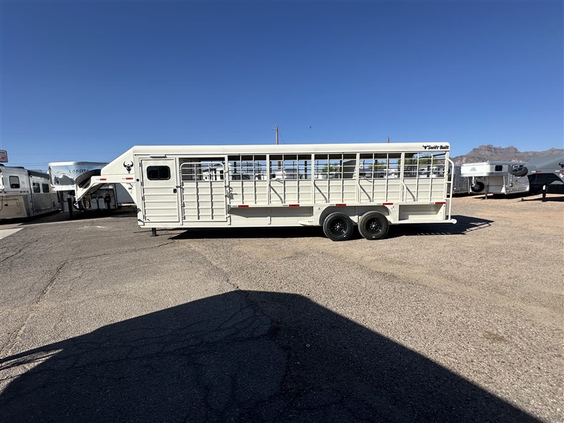 2024 Swift 28' s/c double tack w/ 8k axels and 14 ply tires