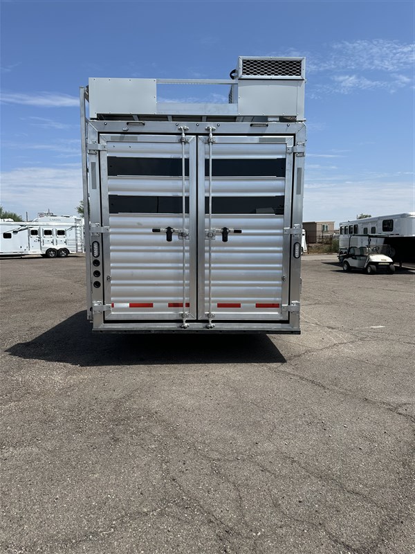 Trailer Photo 24
