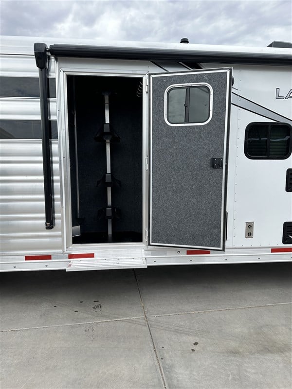 2025 Lakota 6'8" wide w/ 12' sw stock back