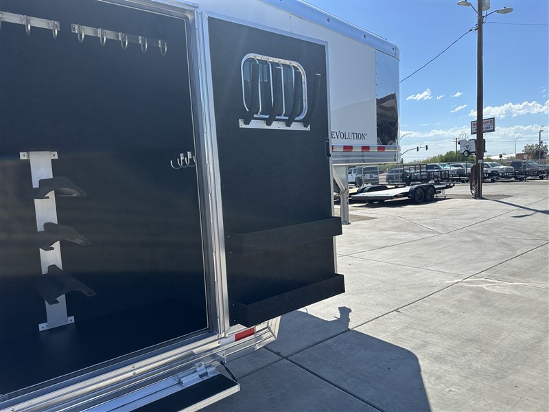 Trailer Photo 10