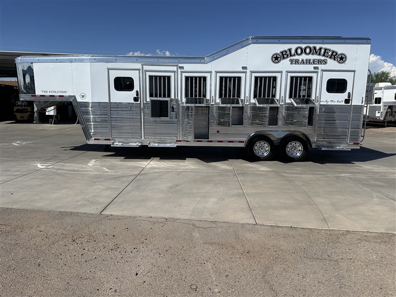 Trailer Photo 2