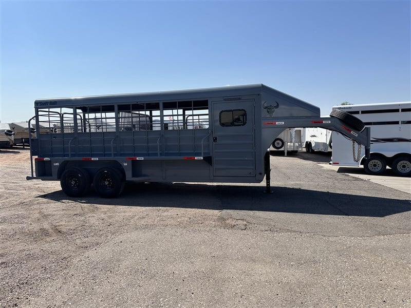 2025 Swift 20' stock combo w/double tack doors