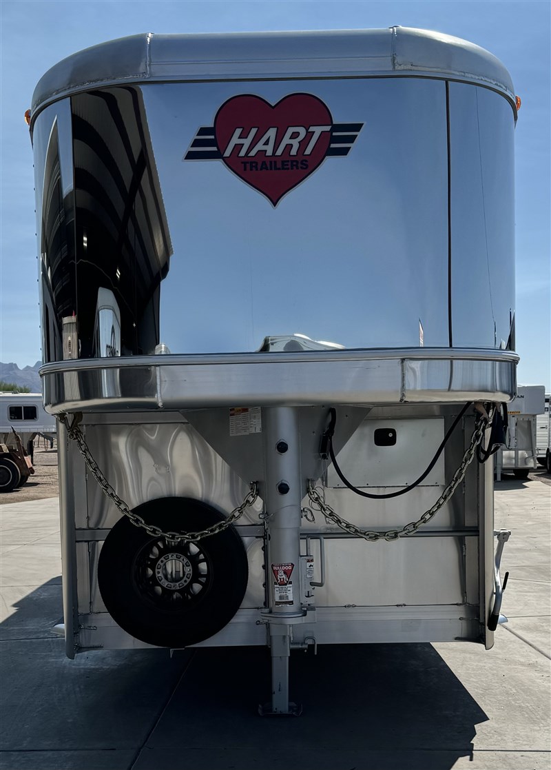 2025 Hart lariat 26' stock combo w/ smart tack