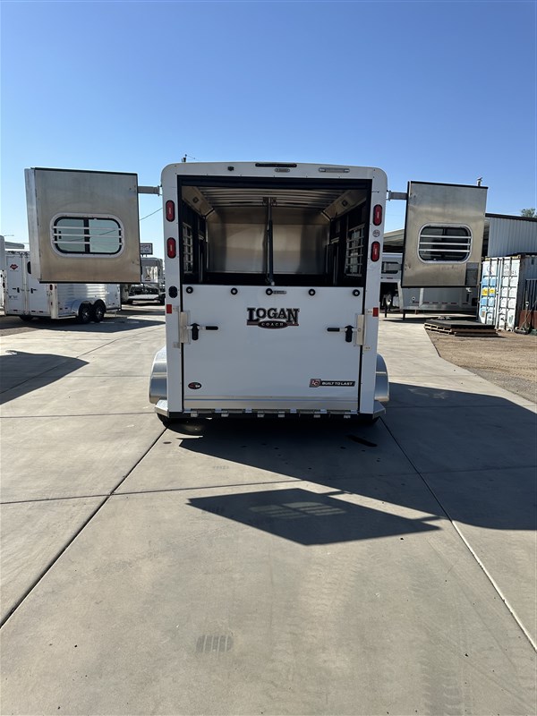 Trailer Photo 8