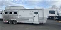 2025 3 horse Cimarron Norstar 8310 3 Horse w/ Living Quarters