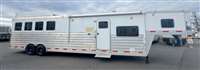 2017 4 horse Exiss Endeavor 4 Horse Living Quarters