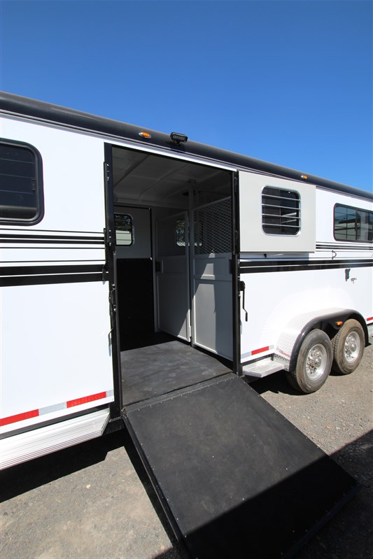 Trailer Photo 10