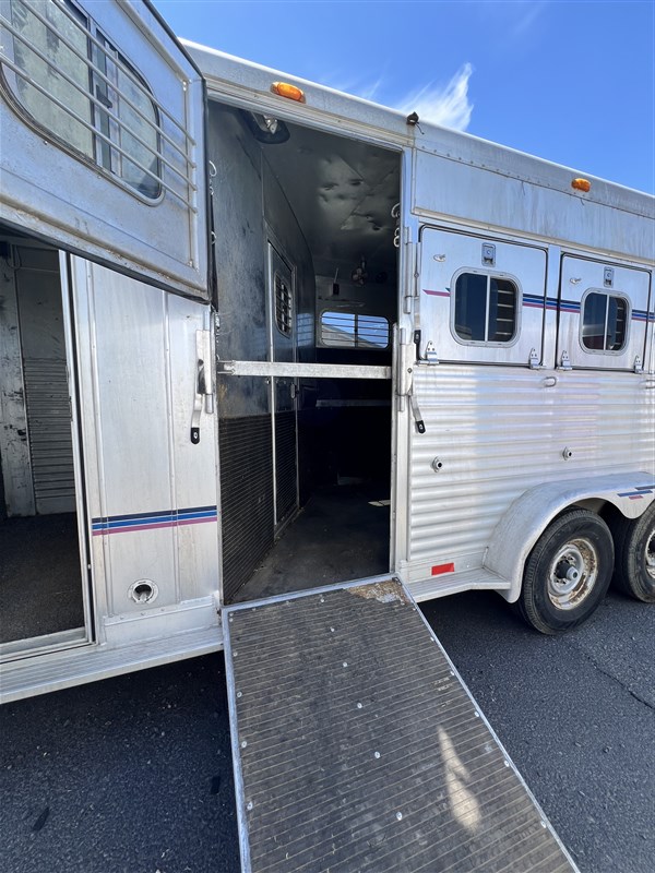 Trailer Photo 10