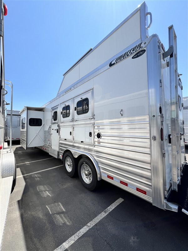 Trailer Photo 5
