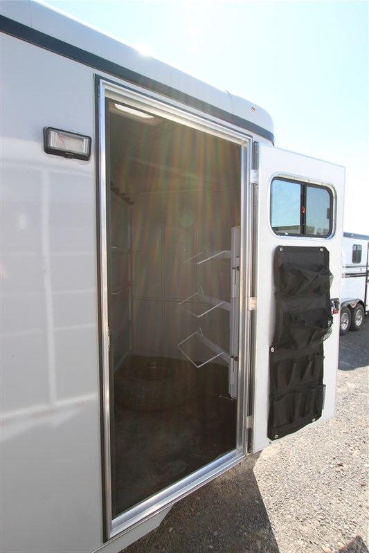 Trailer Photo 8