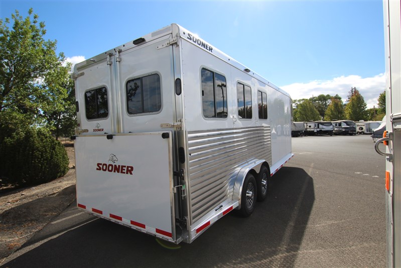 Trailer Photo 3