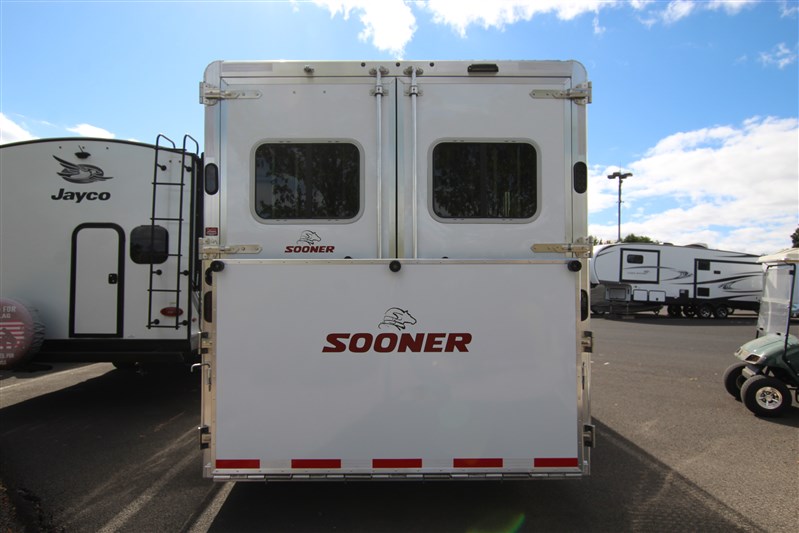 Trailer Photo 10