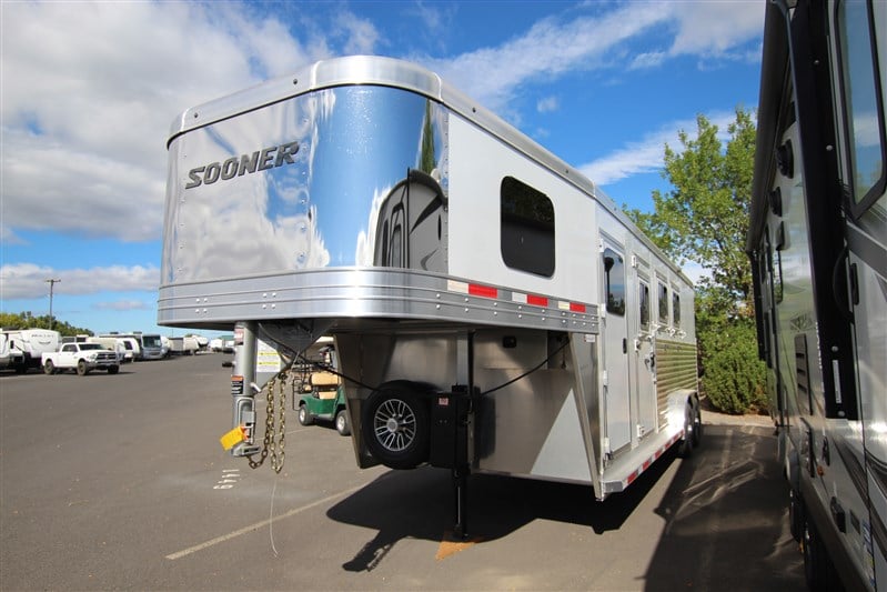 Trailer Photo 1