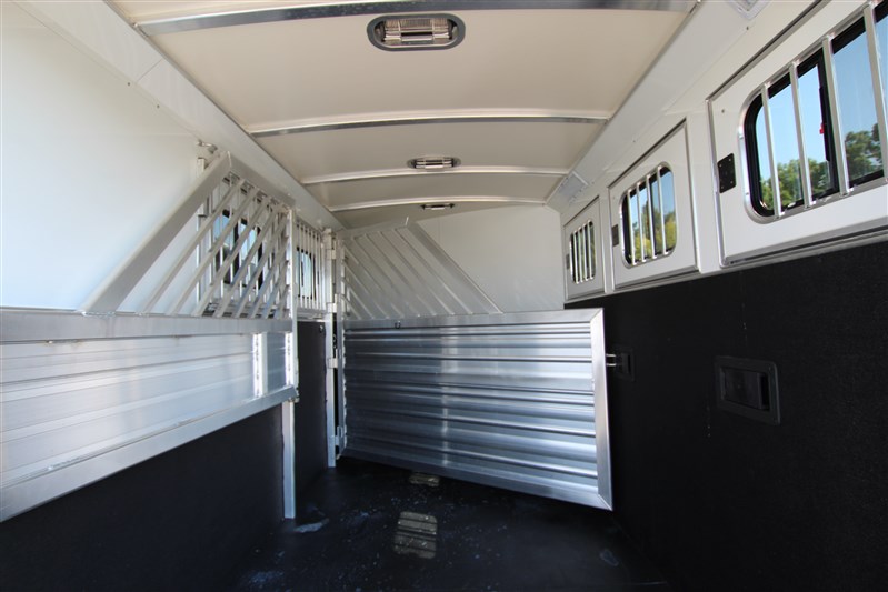 Trailer Photo 7