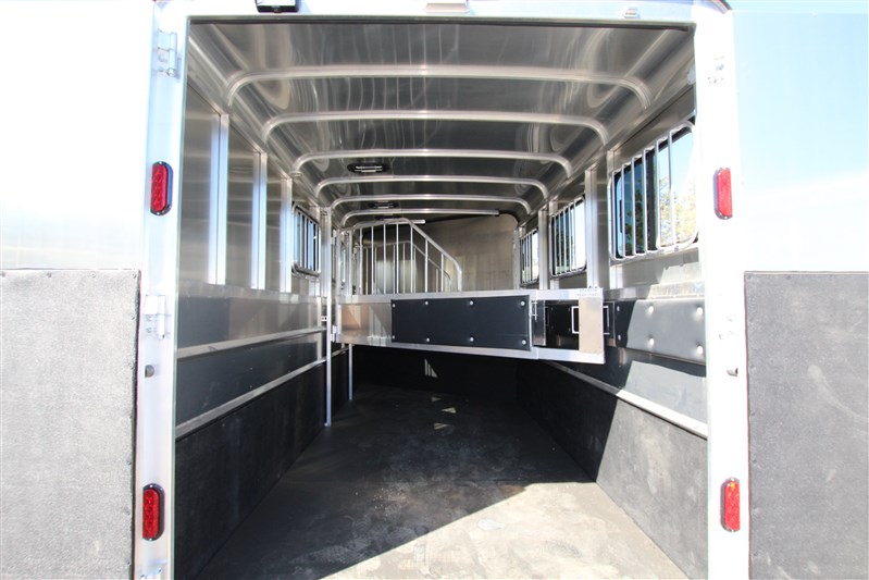Trailer Photo 6