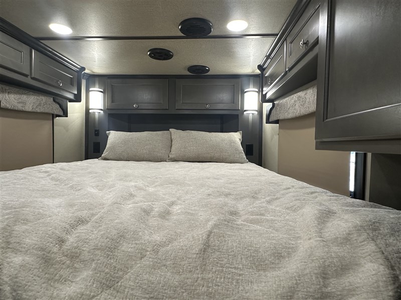 Merhow8015OSK Longhorn 12' Stock w/ 15'SW LQ & 9' Slide12