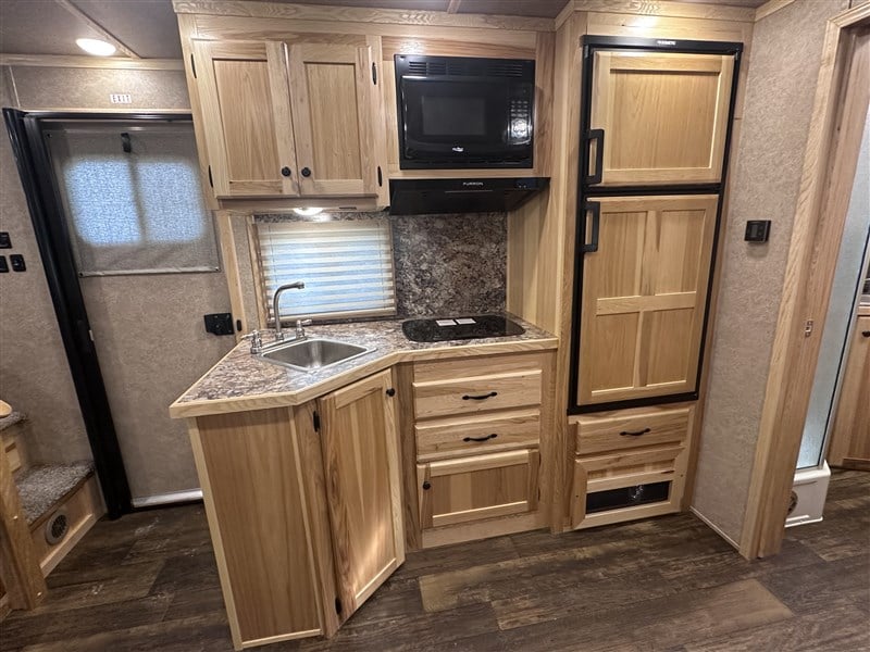 LakotaC8413 Charger 4H w/ 13'SW LQ & 6' Slide10